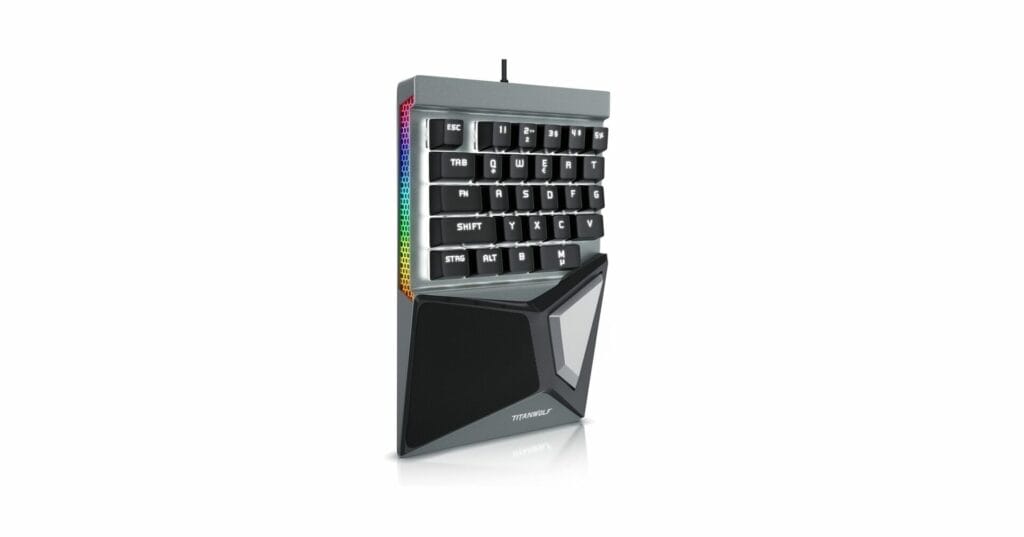 Eine coole RGB-Beleuchtung wurde ebenfalls verbaut