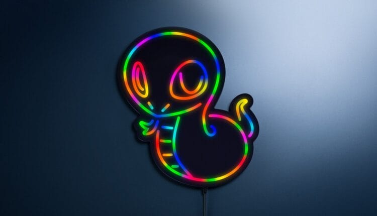 Razer Sneki Snek Wall Light