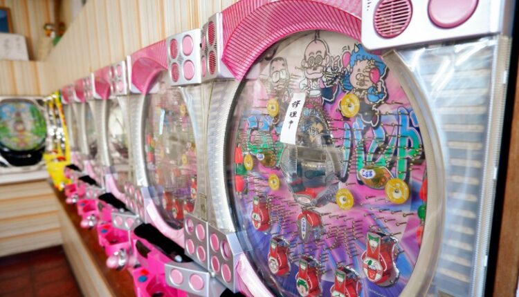 Stock Photo, tags: pachinko klassische - unsplash