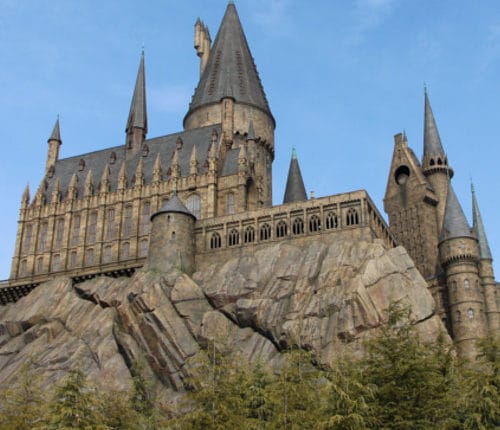 hogwarts-schloss-bei-tag