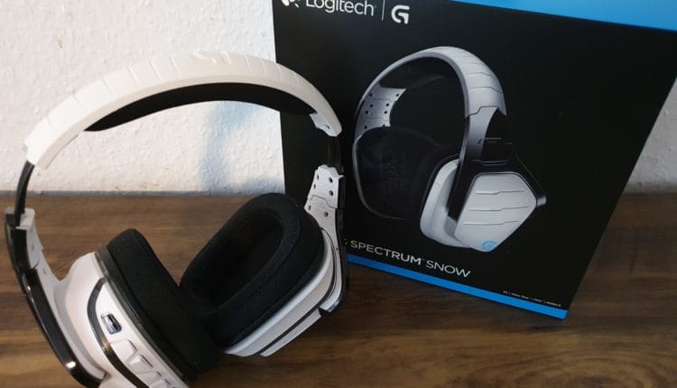 Logitech G933 Artemis Spectrum Gaming Headset mit Verpackung