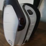 Logitech G933 Artemis Spectrum Ohrmuschel schräg