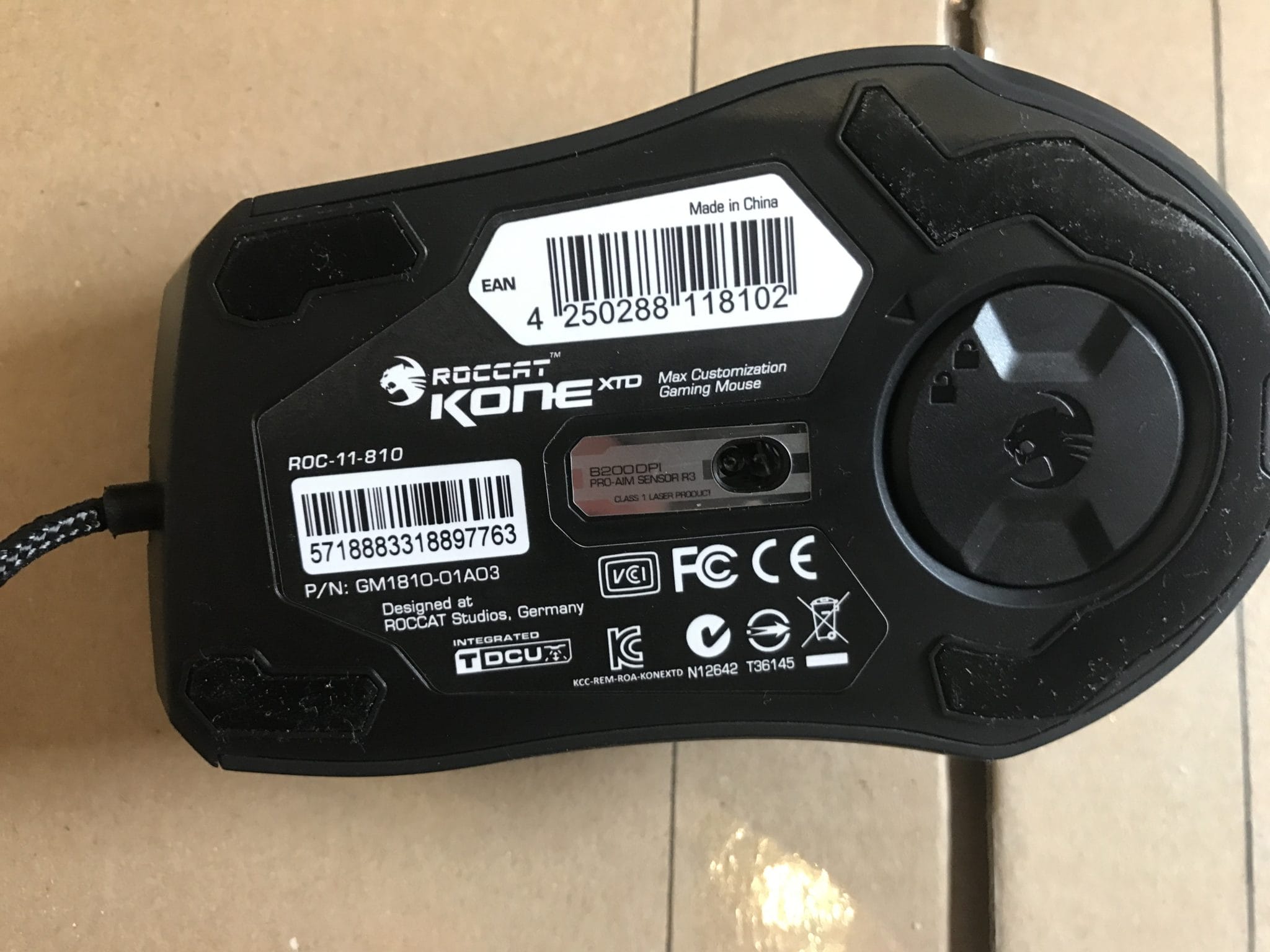 Roccat Kone XTD von unten